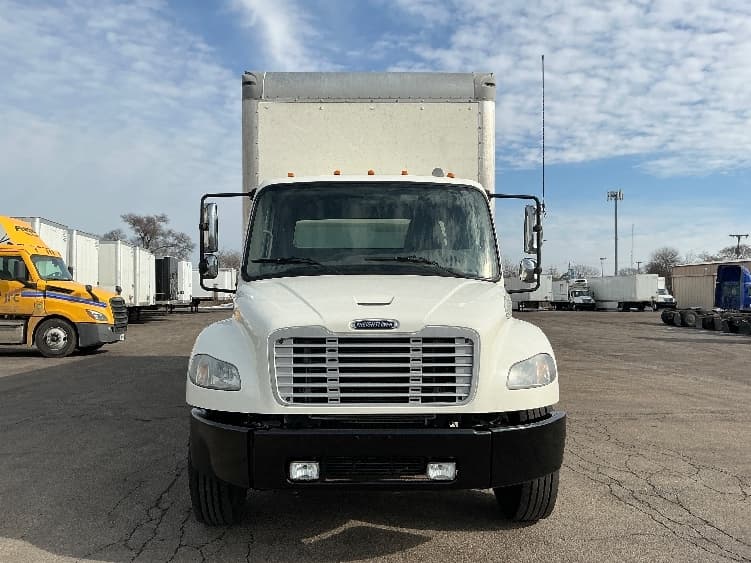 2020 Freightliner M2 106 — photo 2