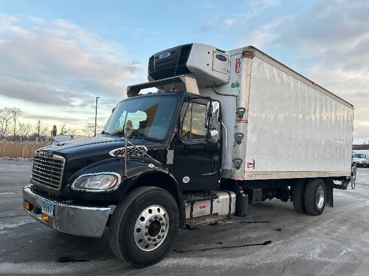2020 Freightliner M2 106 — photo 3