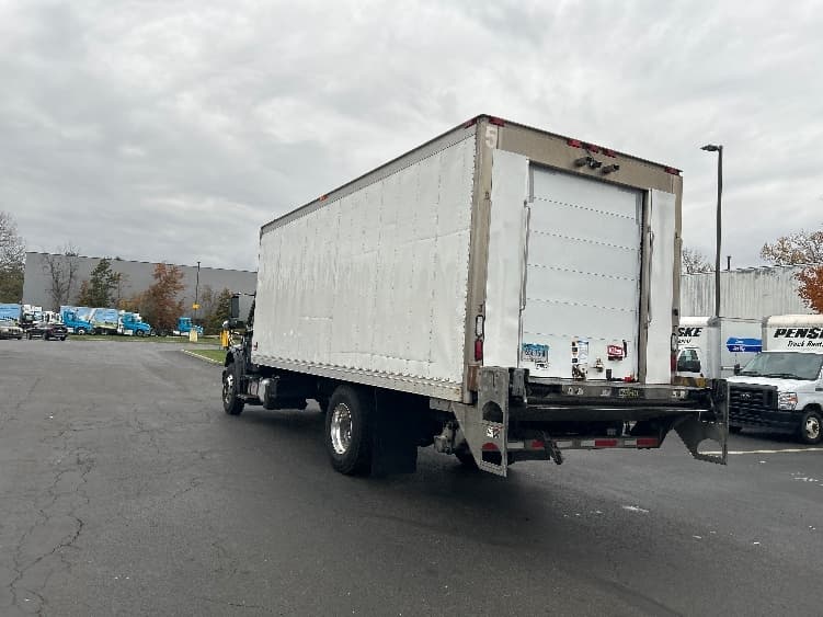 2020 Freightliner M2 106 — photo 6