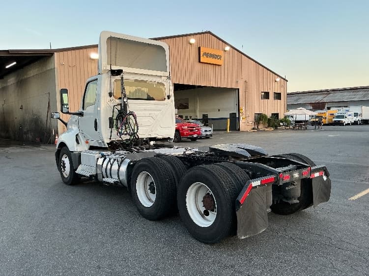 2020 International LT — photo 5