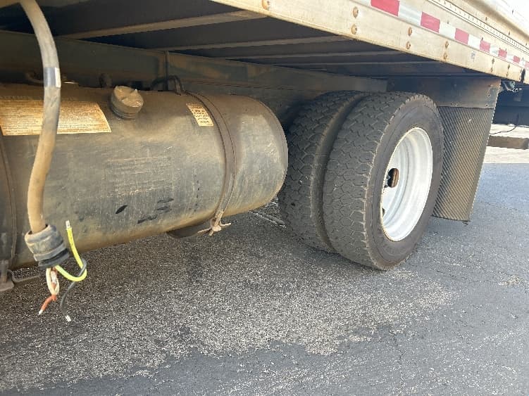 2019 Isuzu NQR — photo 5