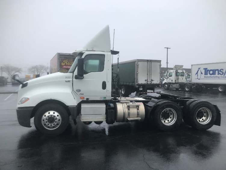 2020 International LT — photo 4
