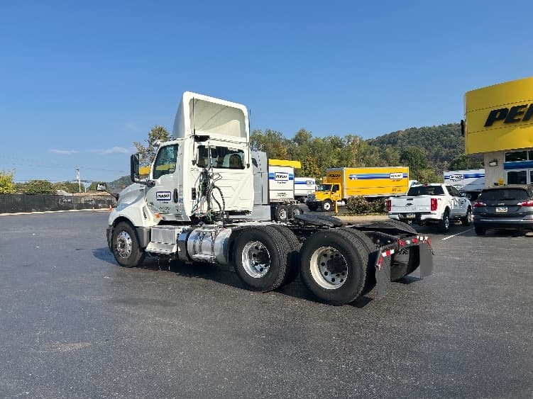 2020 International LT — photo 5