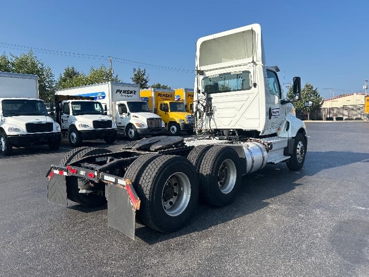 2020 International LT — photo 7