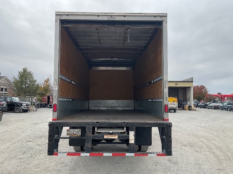 2020 Freightliner M2 106 — photo 8