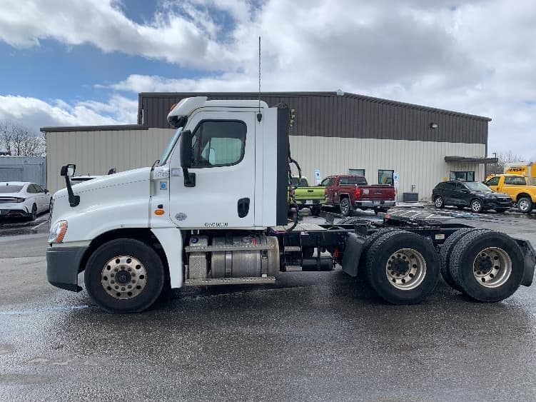 2020 Freightliner Cascadia — photo 4