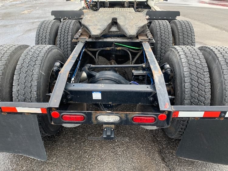 2020 Freightliner Cascadia — photo 6