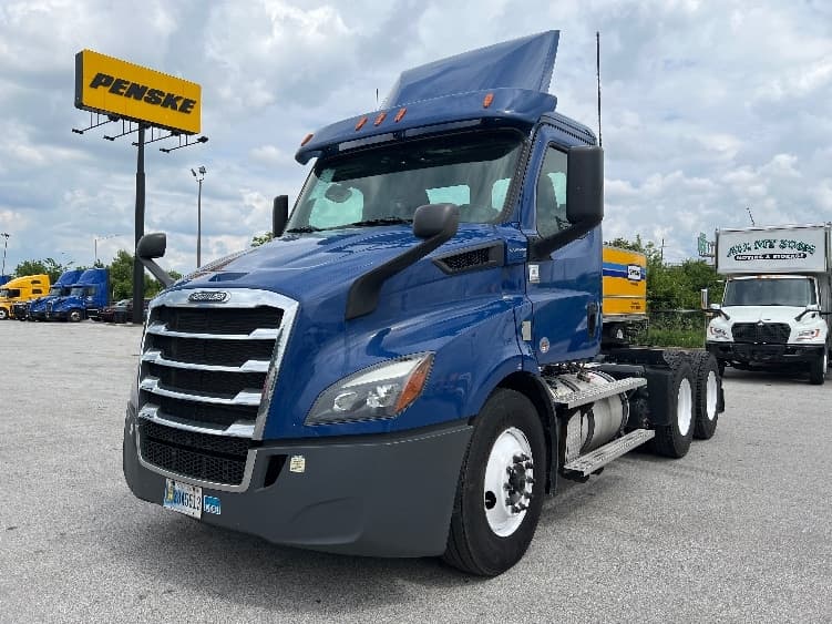 2020 Freightliner Cascadia — photo 3