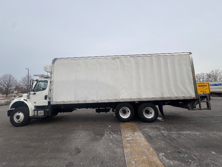 2020 Freightliner M2 106 — photo 4