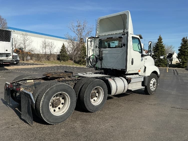 2020 International LT — photo 7