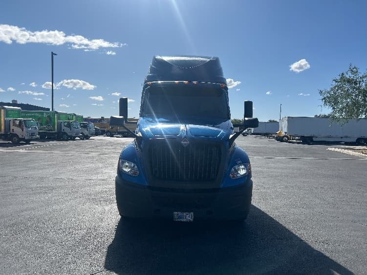 2020 International LT — photo 2