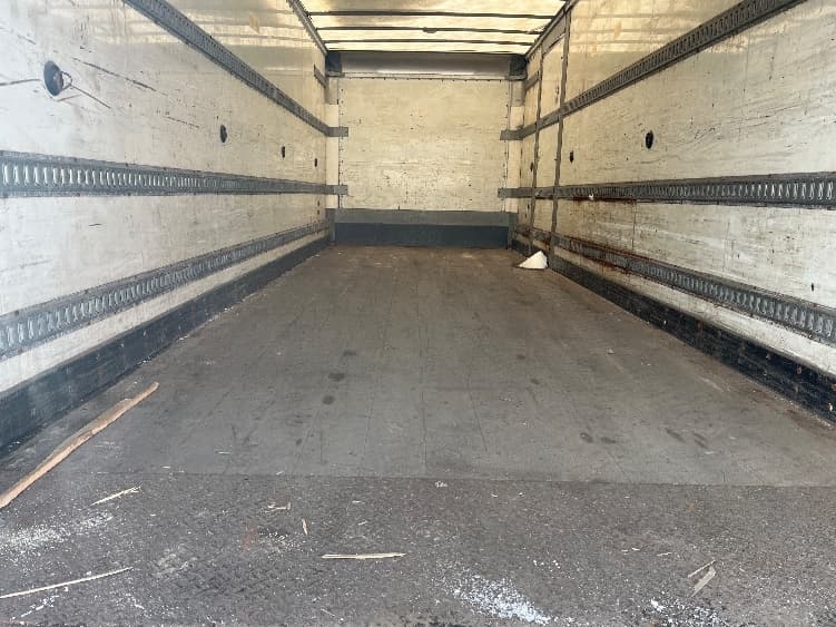 2020 Freightliner M2 106 — photo 10