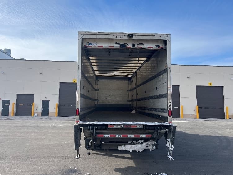 2020 Freightliner M2 106 — photo 8
