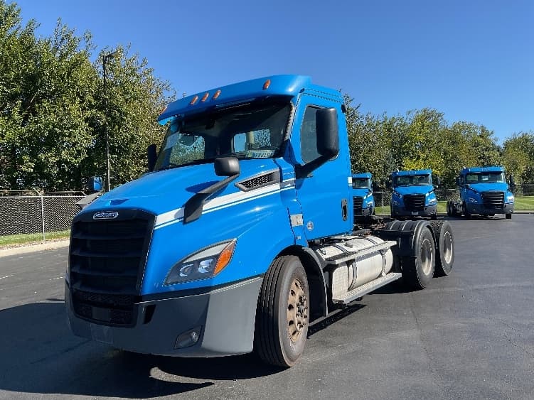 2019 Freightliner Cascadia — photo 3