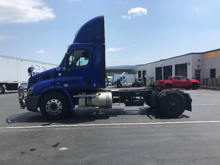 2020 Freightliner Cascadia — photo 4