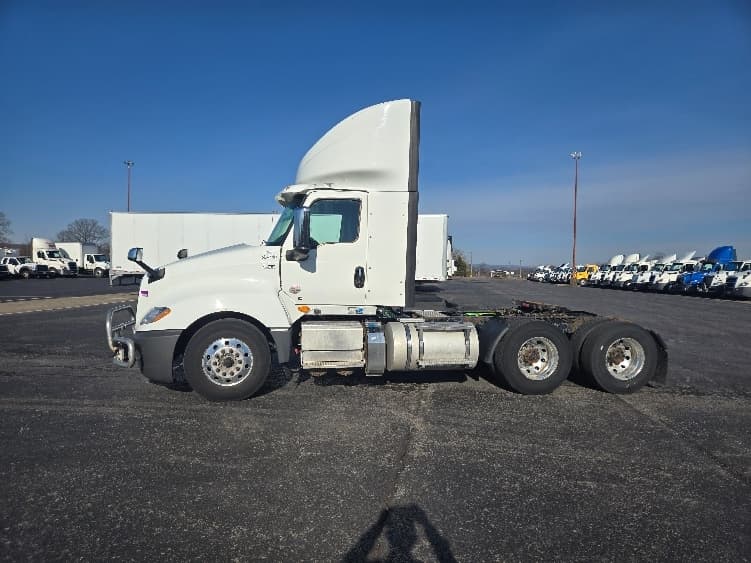 2020 International LT — photo 4