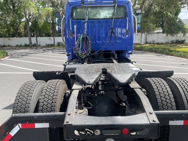 2020 Freightliner M2 106 — photo 6