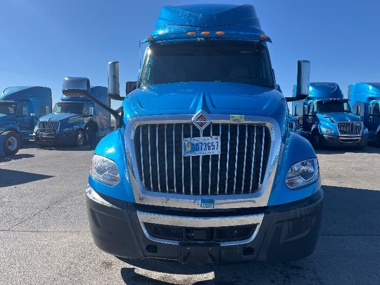 2020 International LT — photo 2