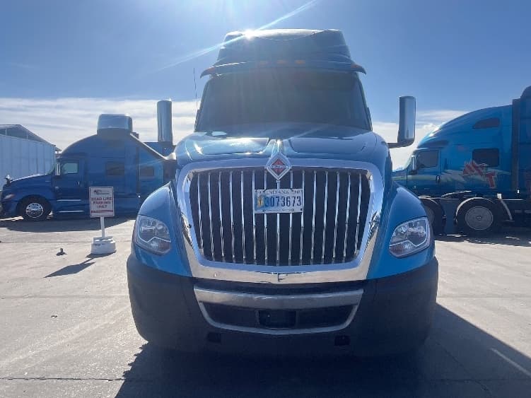 2020 International LT — photo 2