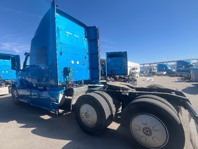 2020 International LT — photo 5