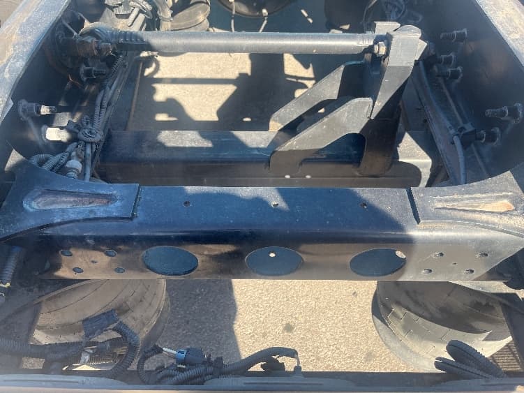 2020 International LT — photo 6