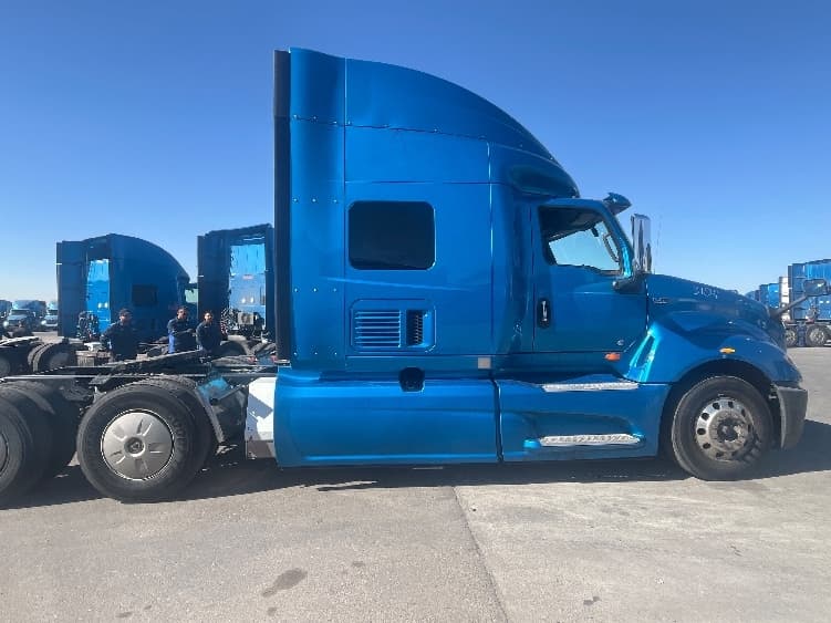 2020 International LT — photo 8