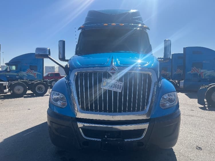 2020 International LT — photo 2