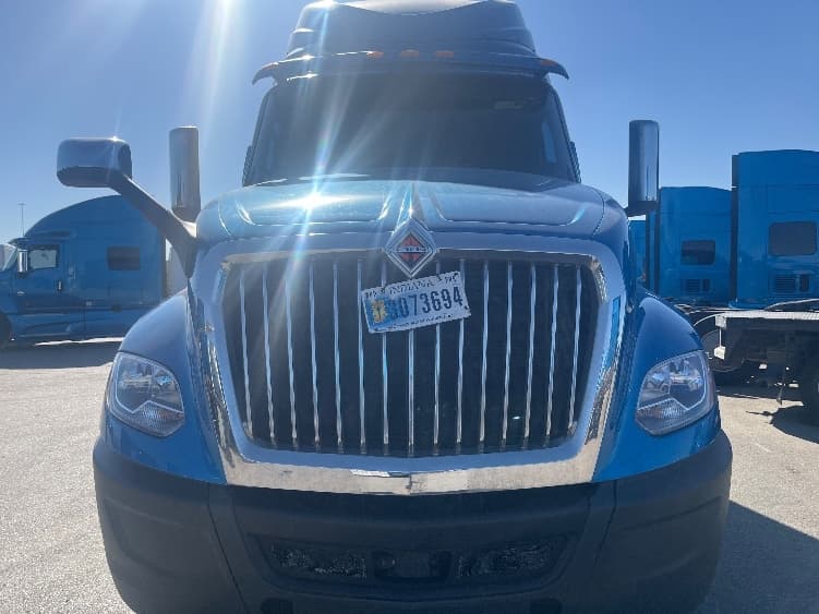 2020 International LT — photo 2