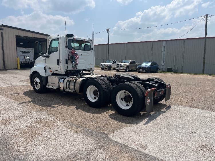 2018 International LT — photo 5