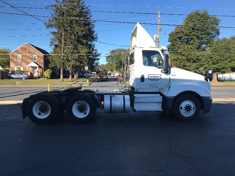 2018 International LT — photo 8