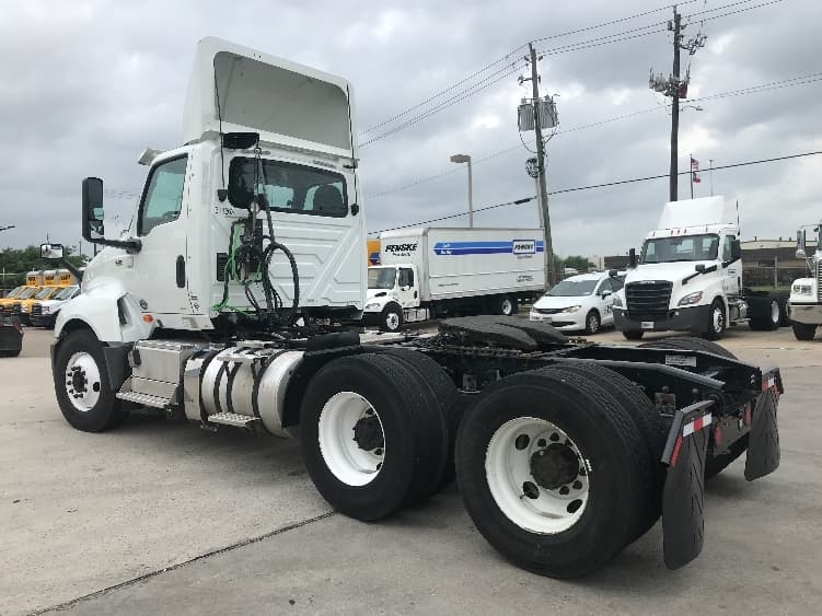 2018 International LT — photo 5