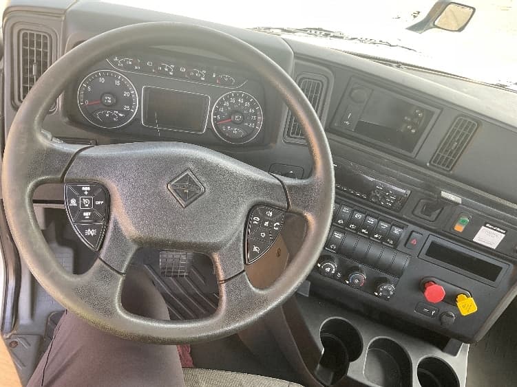 2018 International LT — photo 10