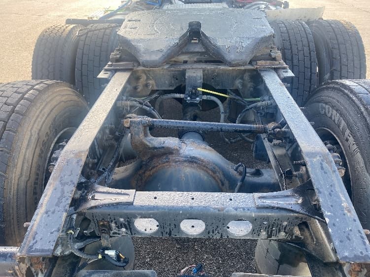 2018 International LT — photo 6