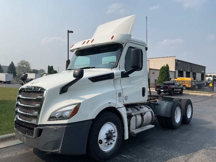 2018 Freightliner Cascadia — photo 3