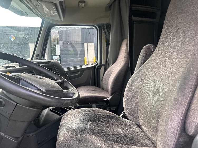 2019 Volvo VNL 760 — photo 10