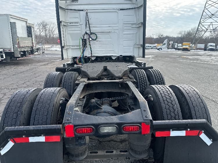 2019 Volvo VNL 760 — photo 6