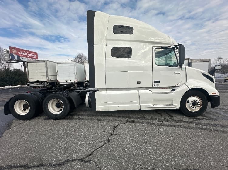 2019 Volvo VNL 760 — photo 8
