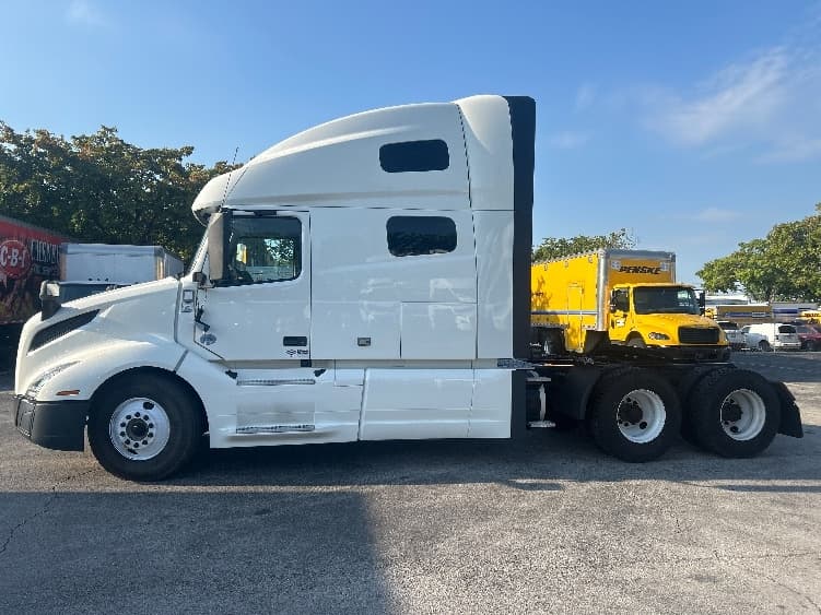 2019 Volvo VNL 760 — photo 4