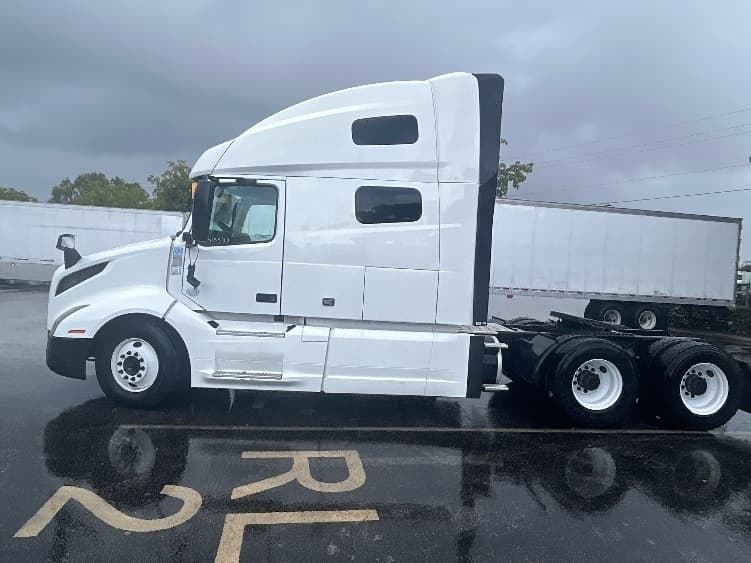 2019 Volvo VNL 760 — photo 4