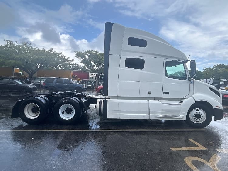 2019 Volvo VNL 760 — photo 8