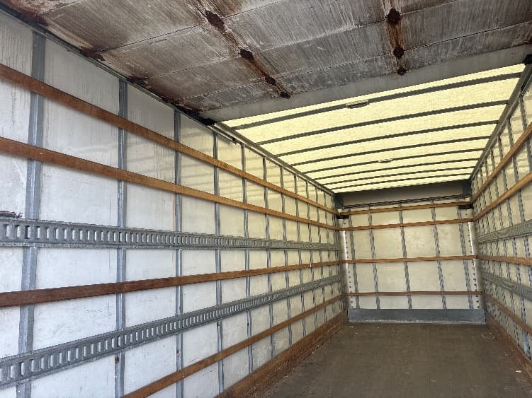 2019 Freightliner M2 106 — photo 10