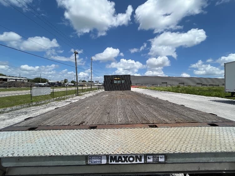 2019 Freightliner M2 106 — photo 8