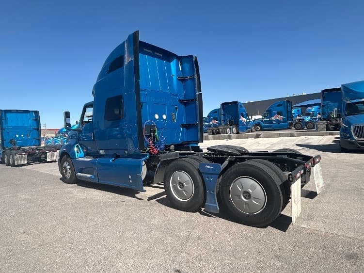 2021 International LT — photo 5