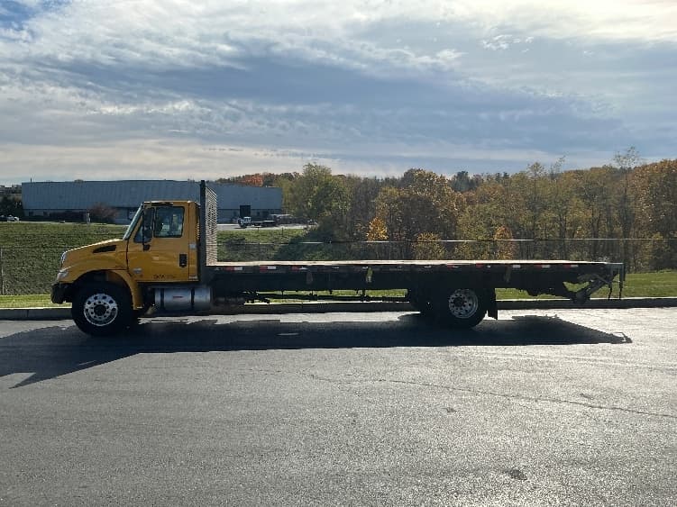 2019 International 4300 — photo 4