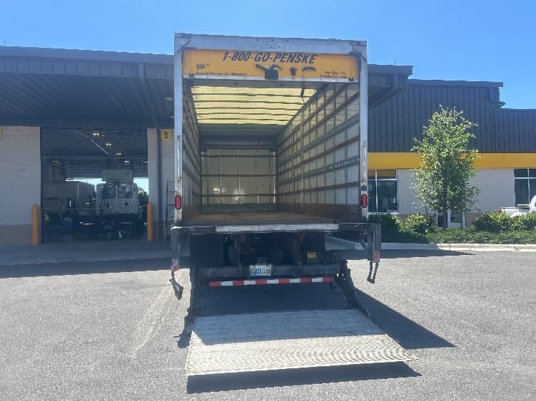 2019 International 4300 — photo 9