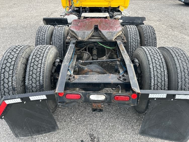 2019 Freightliner Cascadia — photo 6