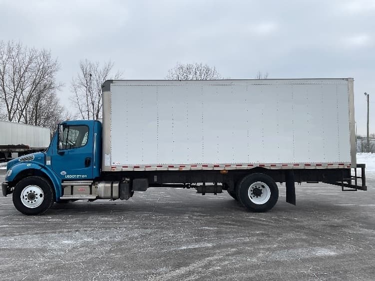2021 Freightliner M2 106 — photo 4