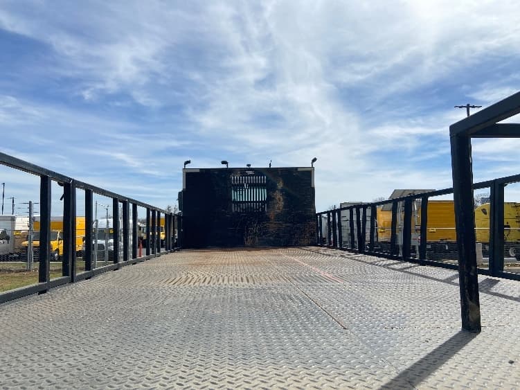 2020 Freightliner 114SD — photo 8