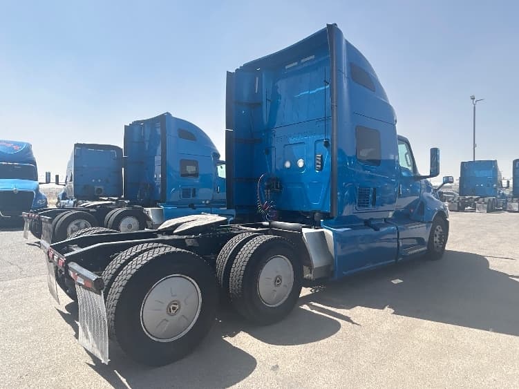 2021 International LT — photo 7