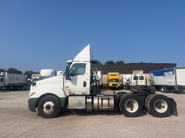 2019 International LT — photo 4